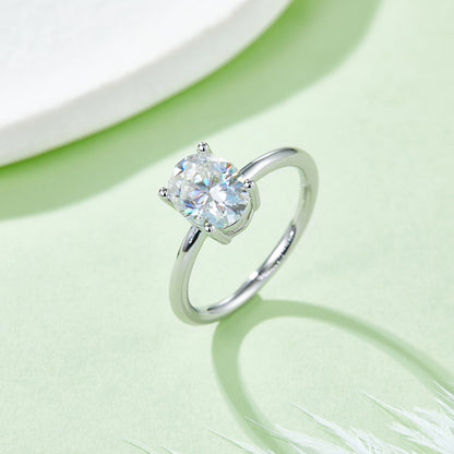 2 CTW Oval Moissanite  S925 Ring plated