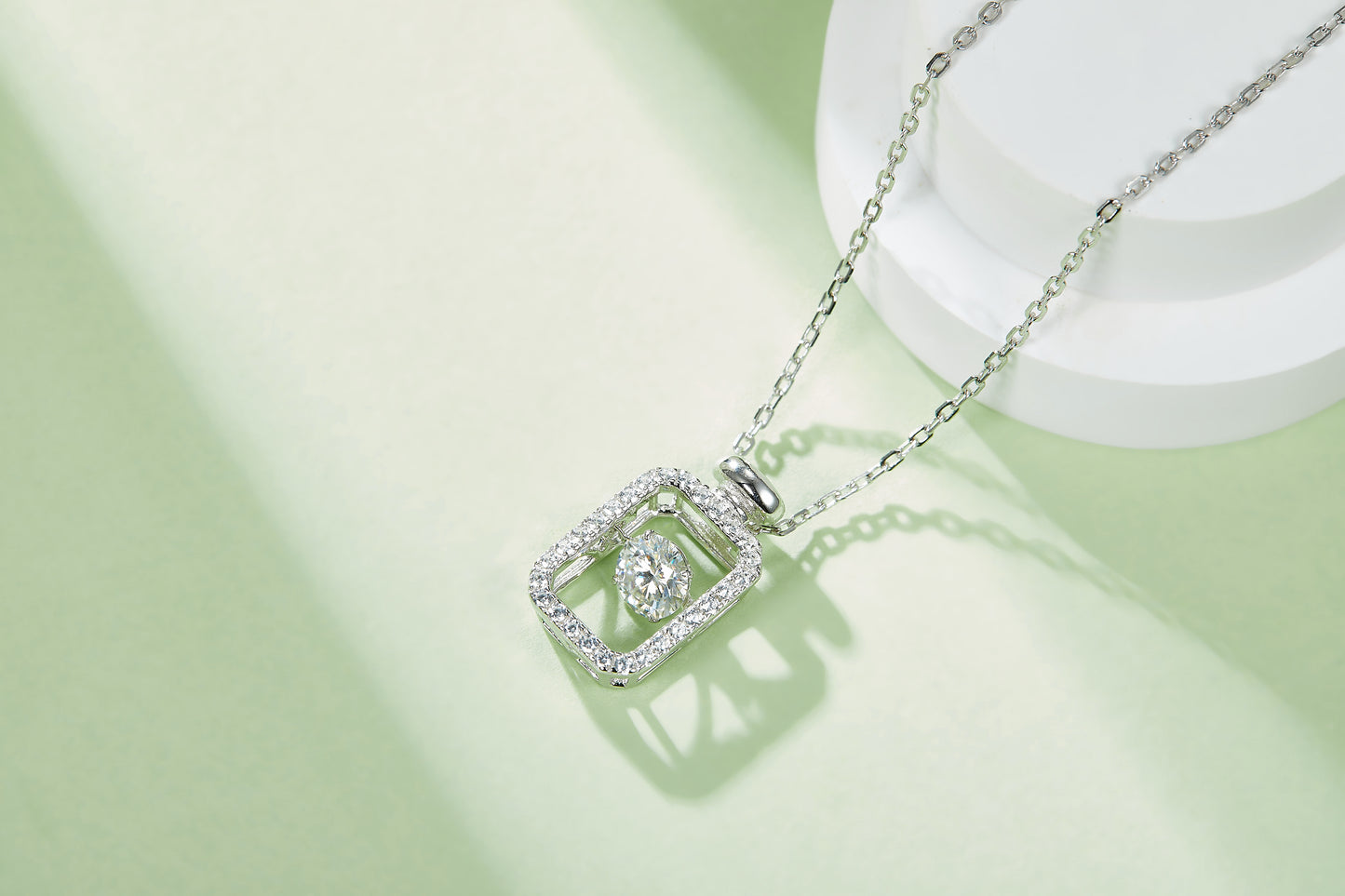 0.5 CTW Round Moissanite S925 Necklace plated