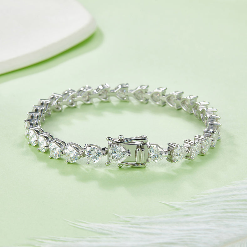 13.5 CTW Heart Moissanite S925 Bracelet plated