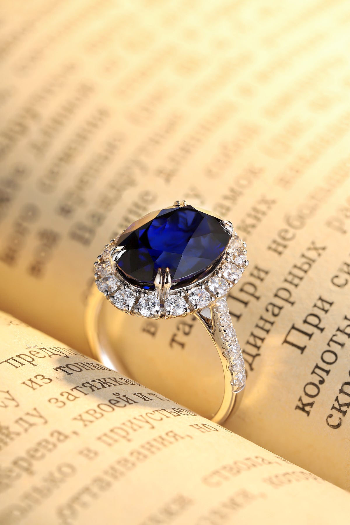 8.5 CTW Oval Lab Grown Sapphire S925 Ring plated