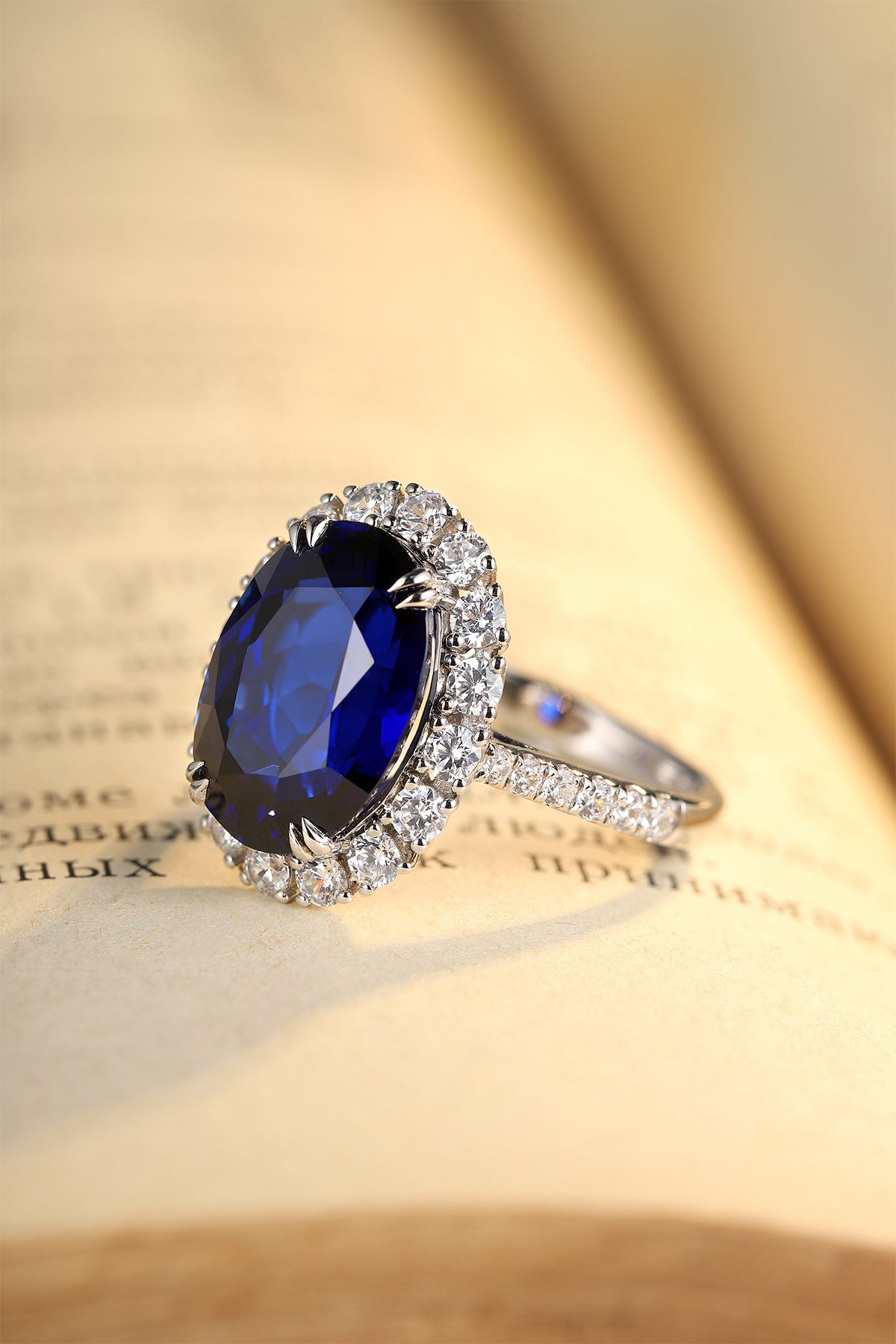 8.5 CTW Oval Lab Grown Sapphire S925 Ring plated