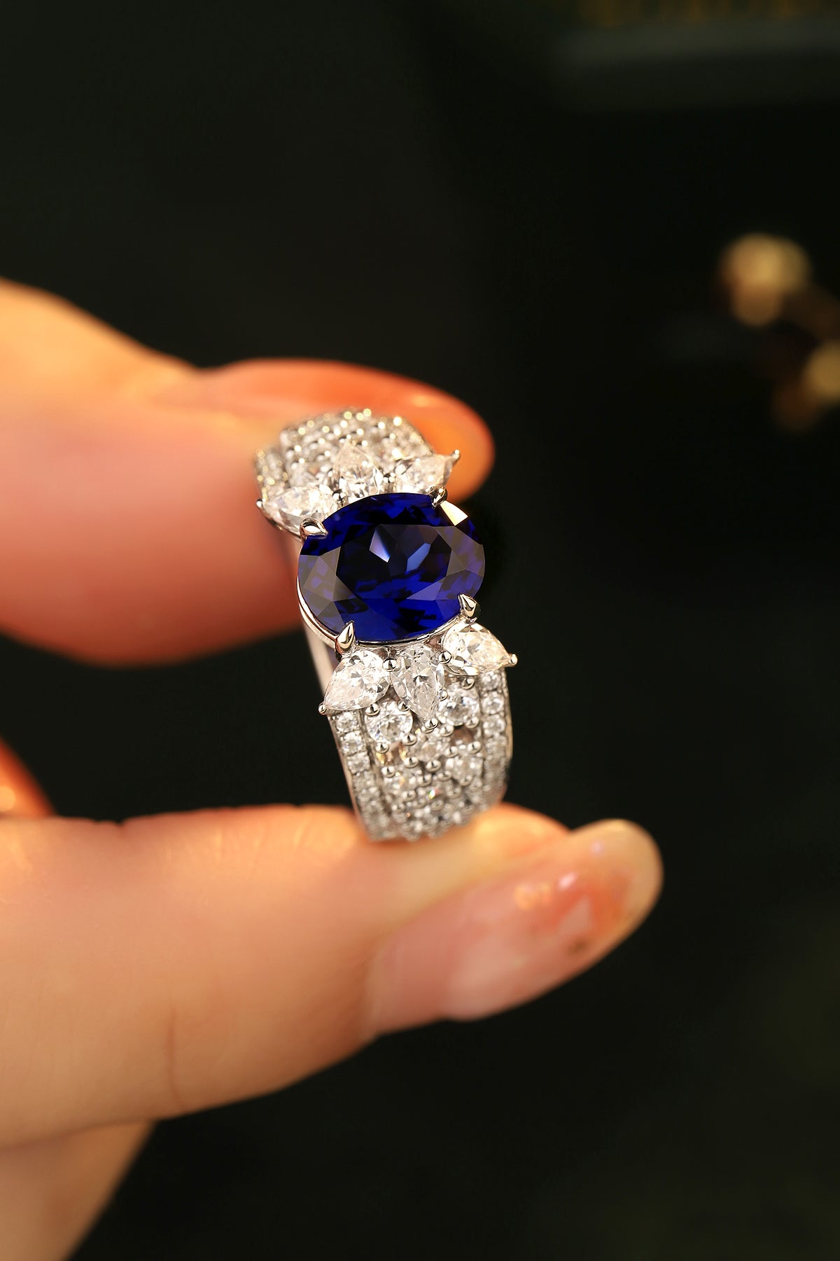 2.5 CTW Oval Lab Grown Sapphire S925 Ring plated