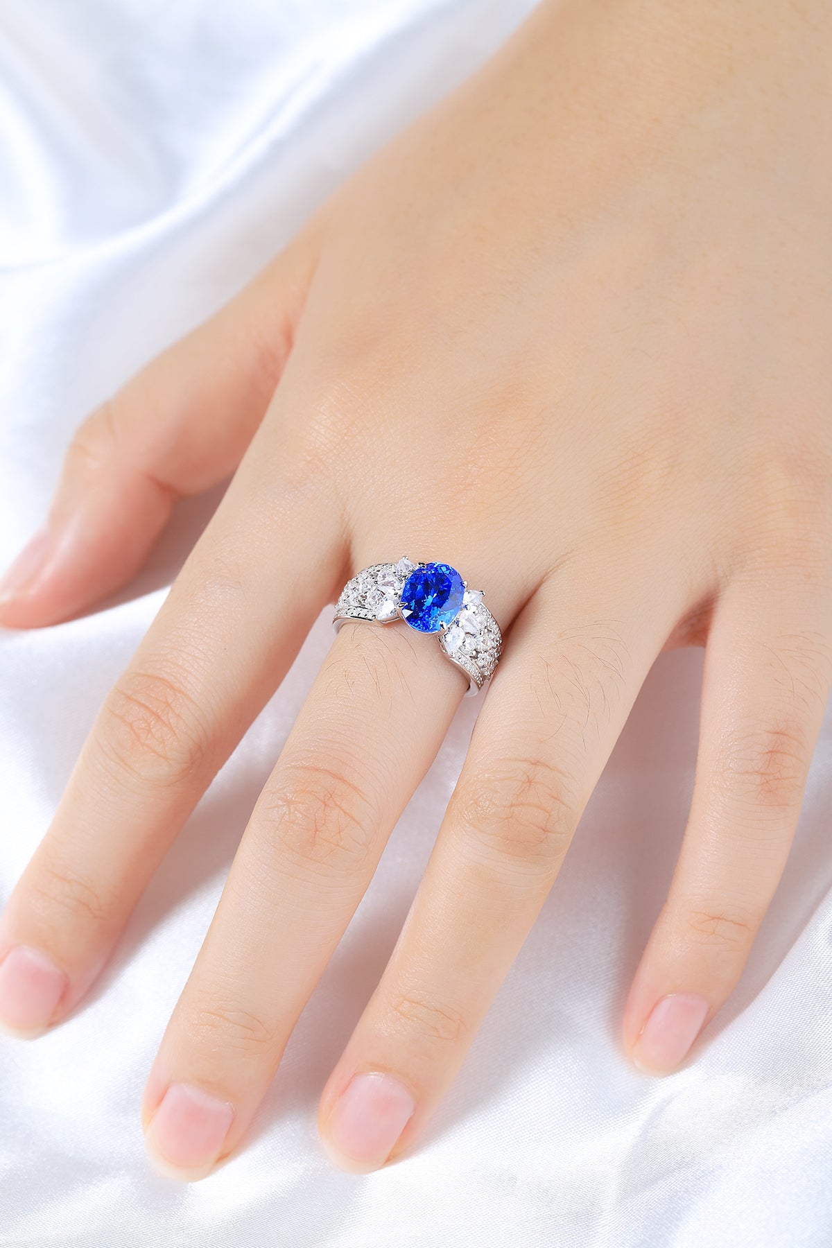 2.5 CTW Oval Lab Grown Spinel S925 Ring plated