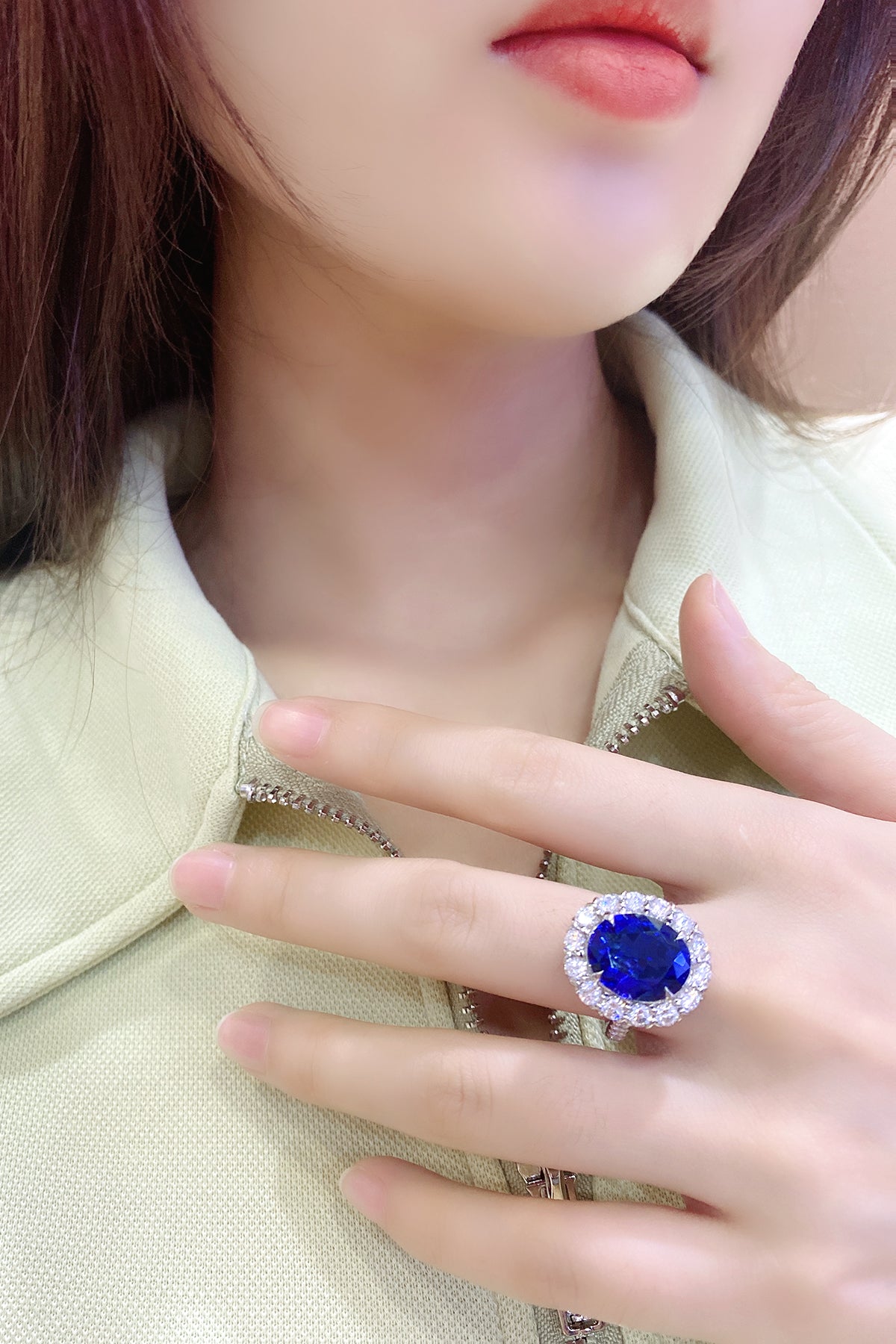 9.1 CTW Oval Lab Grown Sapphire S925 Ring plated