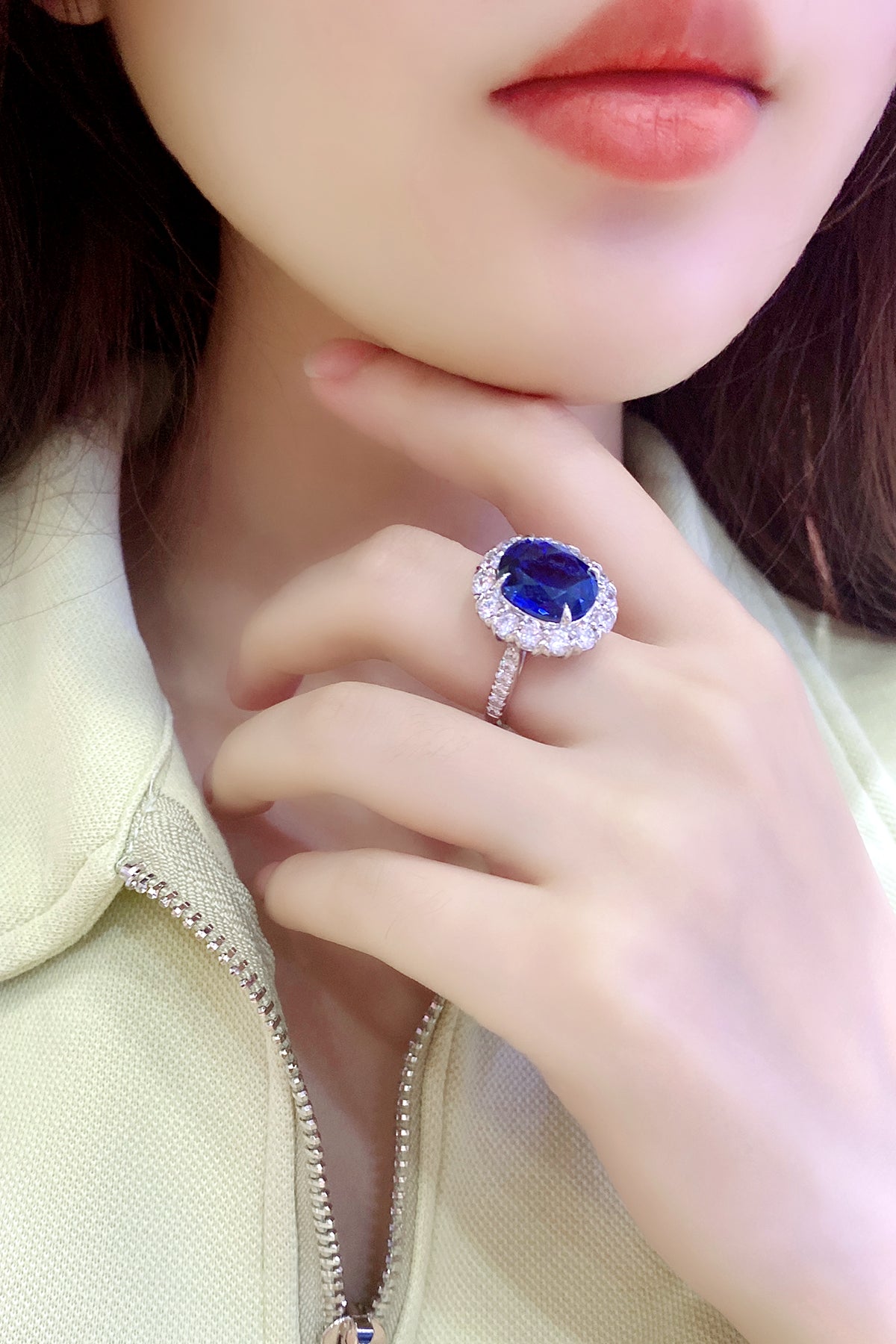 9.1 CTW Oval Lab Grown Sapphire S925 Ring plated