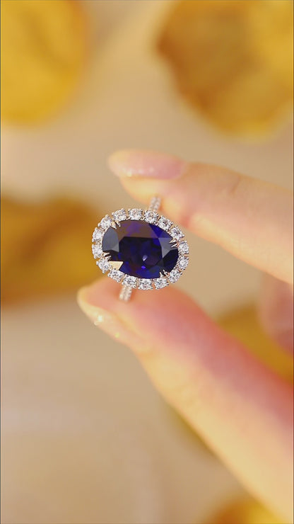 8.5 CTW Oval Lab Grown Sapphire S925 Ring plated