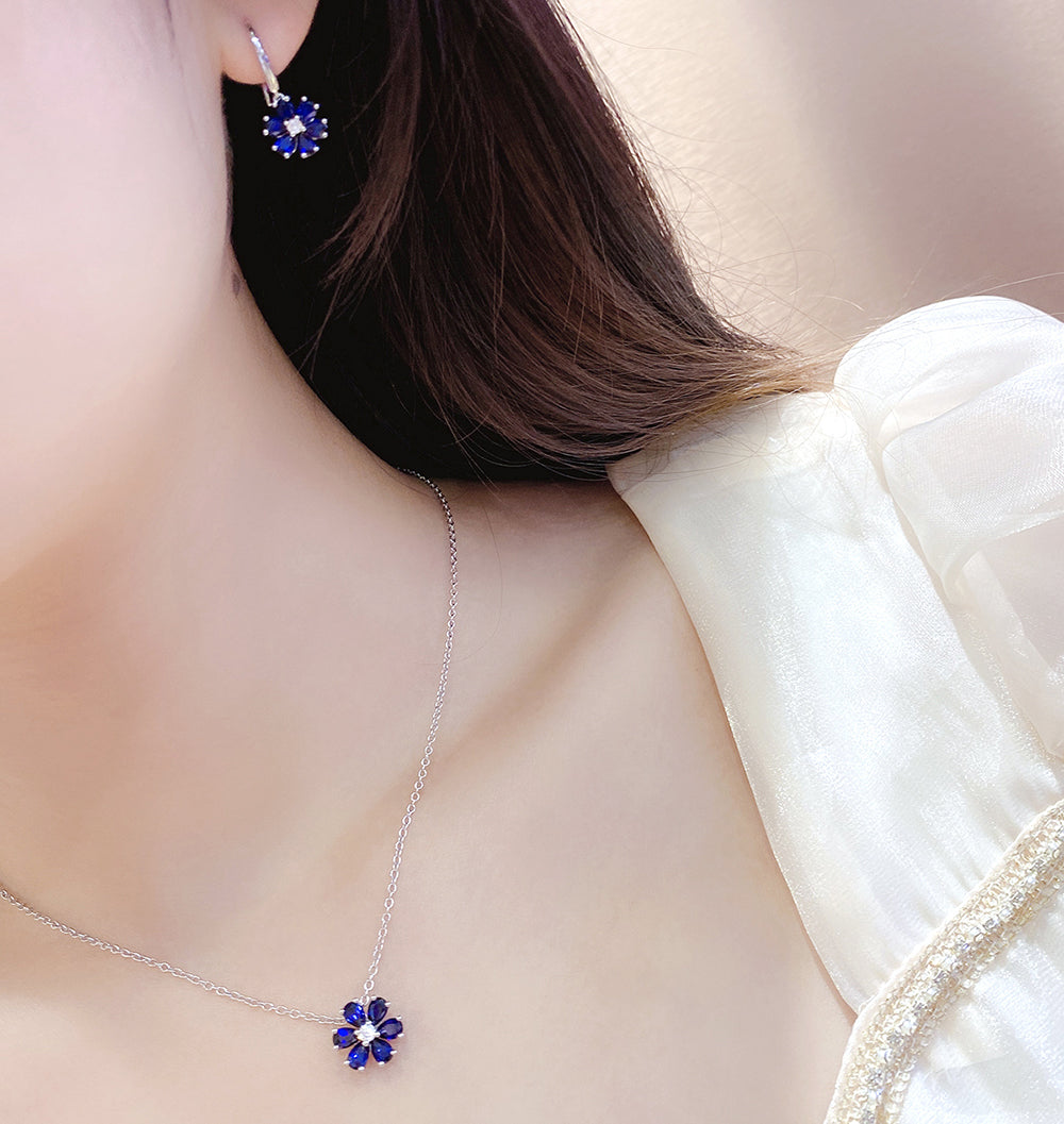 1.4 CTW Pear Lab Grown Sapphire S925 Necklace plated